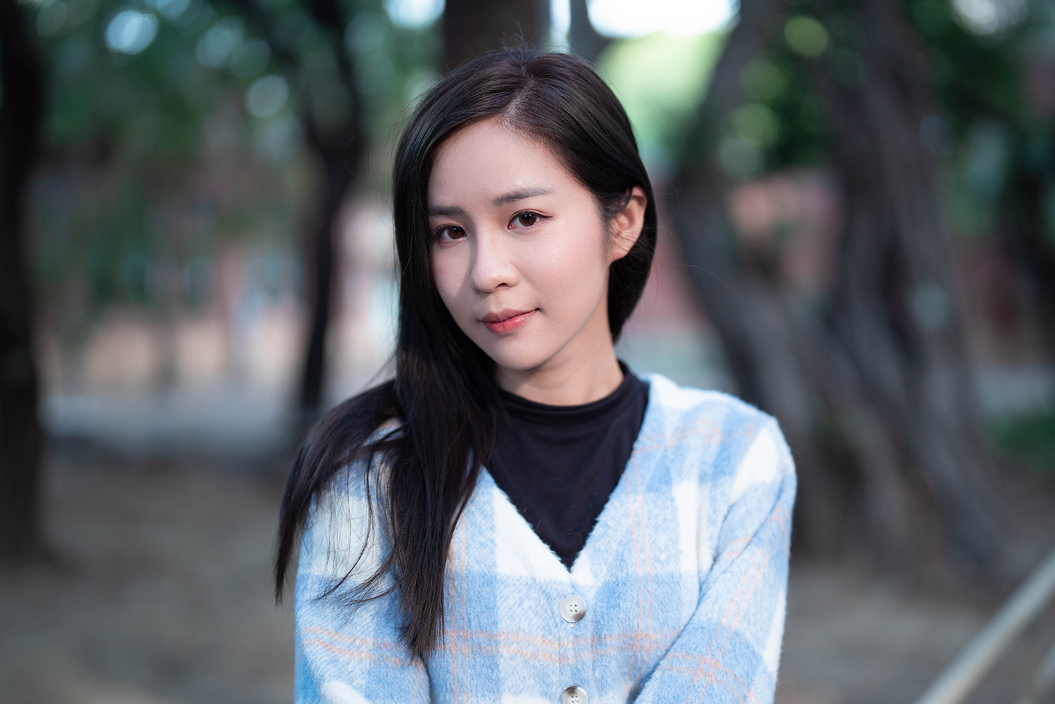 黃詠勝醫師案例，艾麗斯精靈針+玻尿酸+洢蓮絲打造"中軸&輪廓線"，微整形顏值大升級